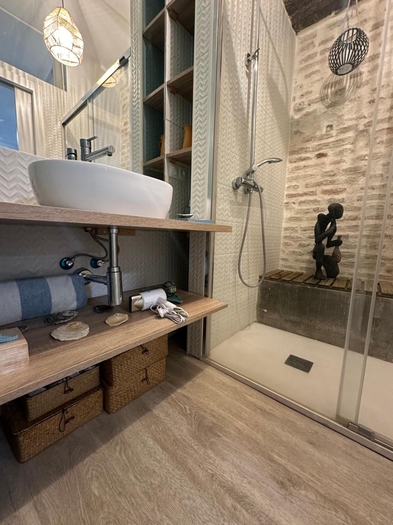 Homestay Casa Duque Compartida Familiar 1-Habitacion Con Bano Propio