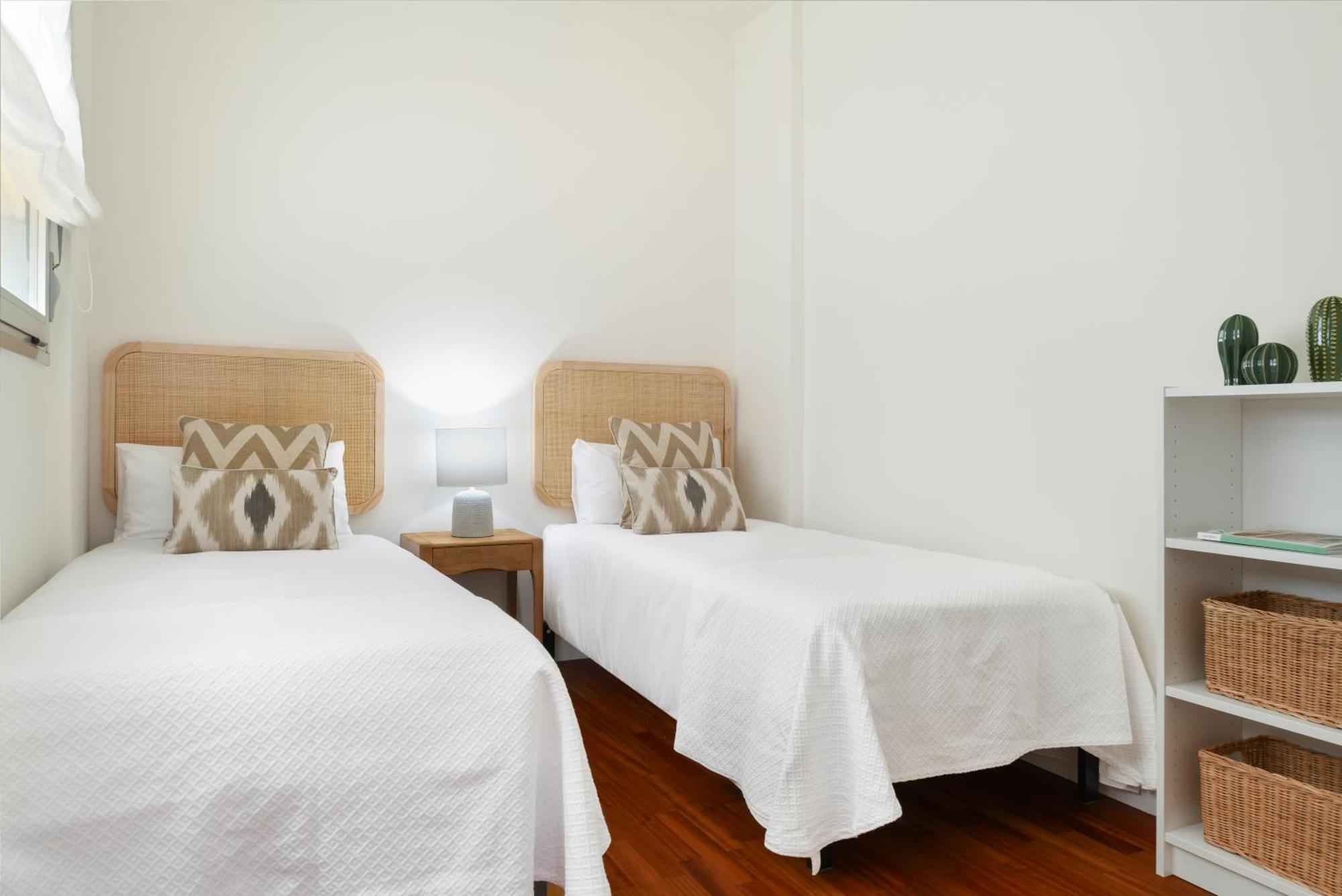 Urban Oasis With Pool & Parking * Sevilla