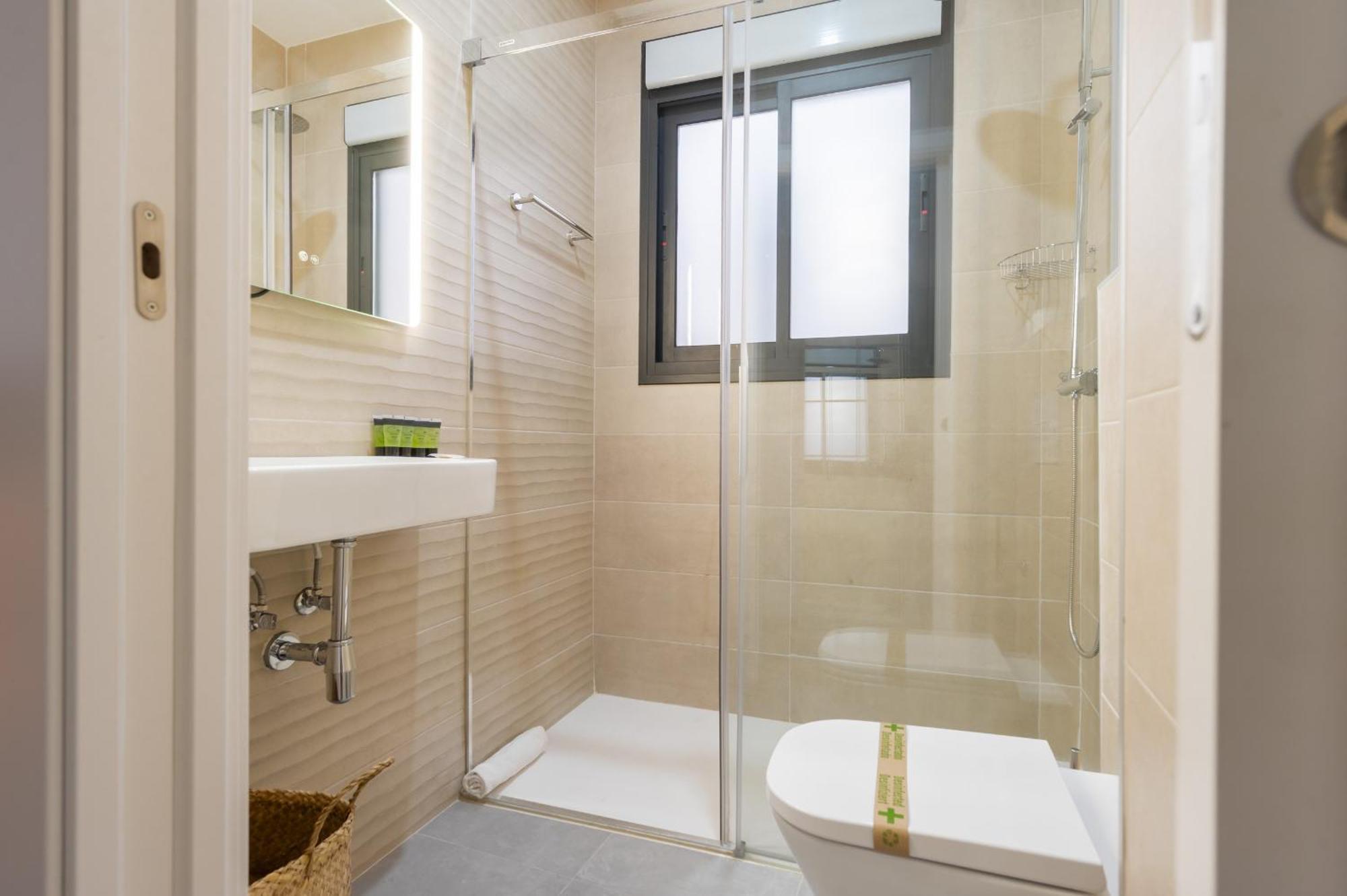 Apartment New Modern - Quiet Street - Setas De Seville