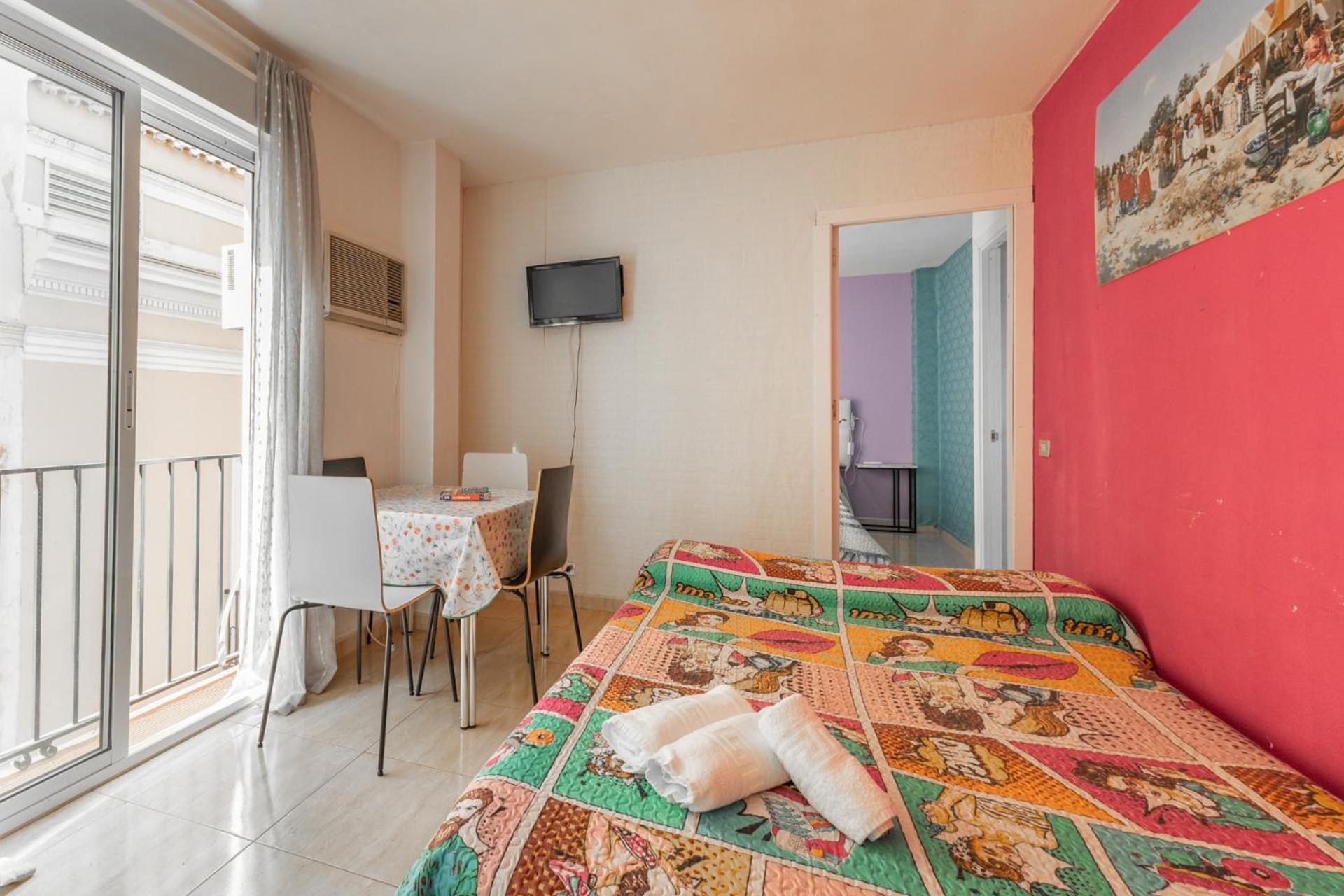 Duque Center Premium Suites, Free Parking Apartamento