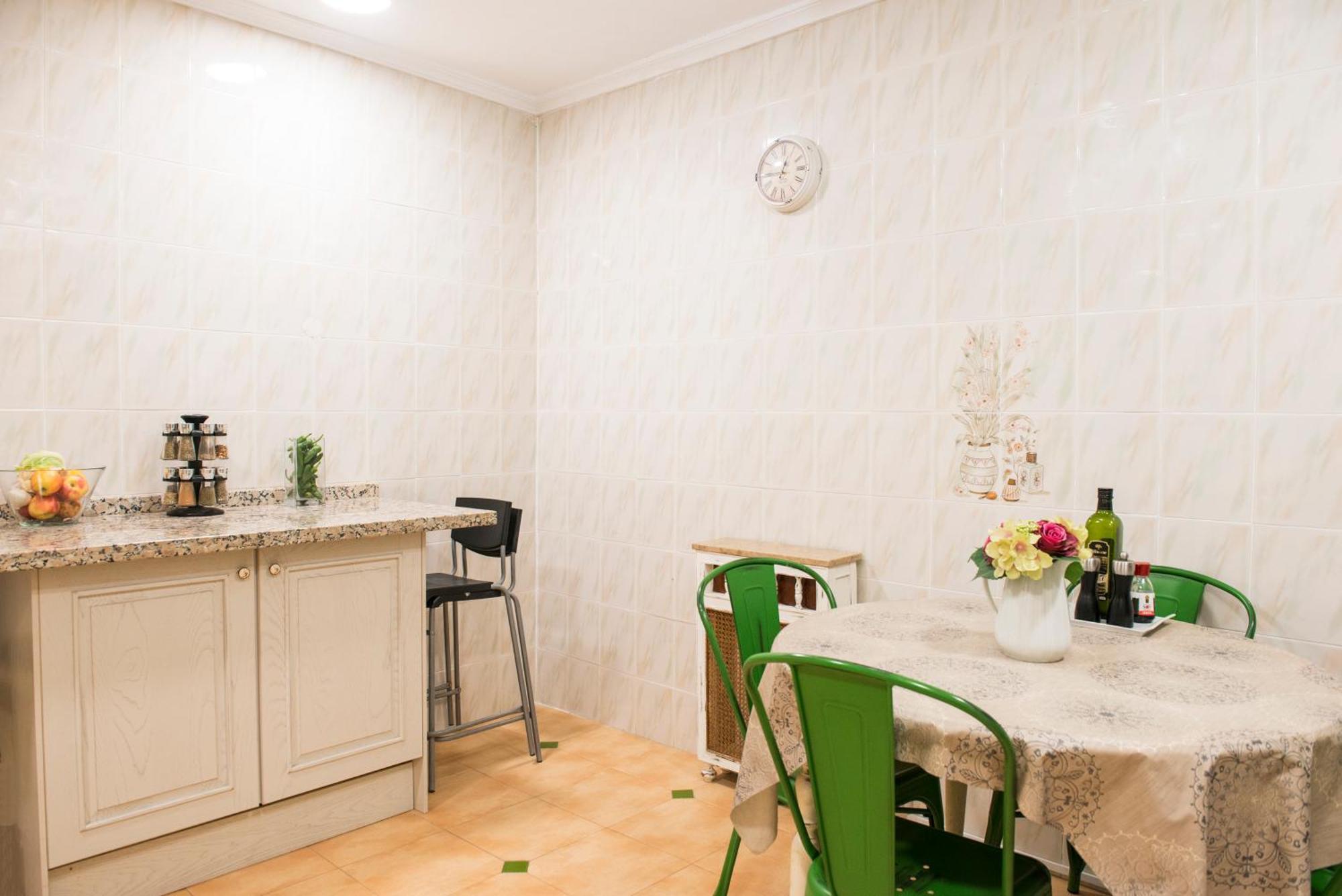 La Casa De Flores Homestay Seville