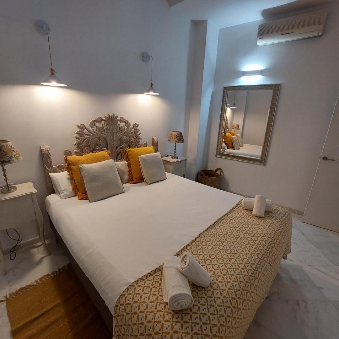 Apartment Modern And Wide- 1bd 1bth- Triana Seville