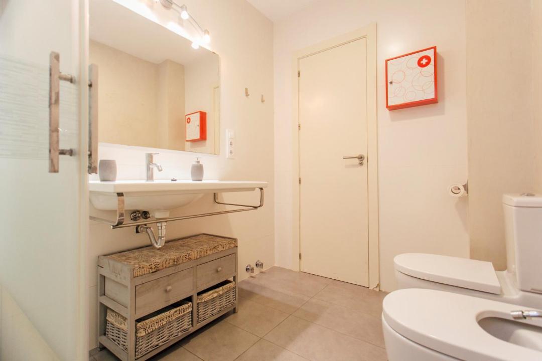 Apartment Wide And Diaphanous- 3bd 2bth- Alcazar