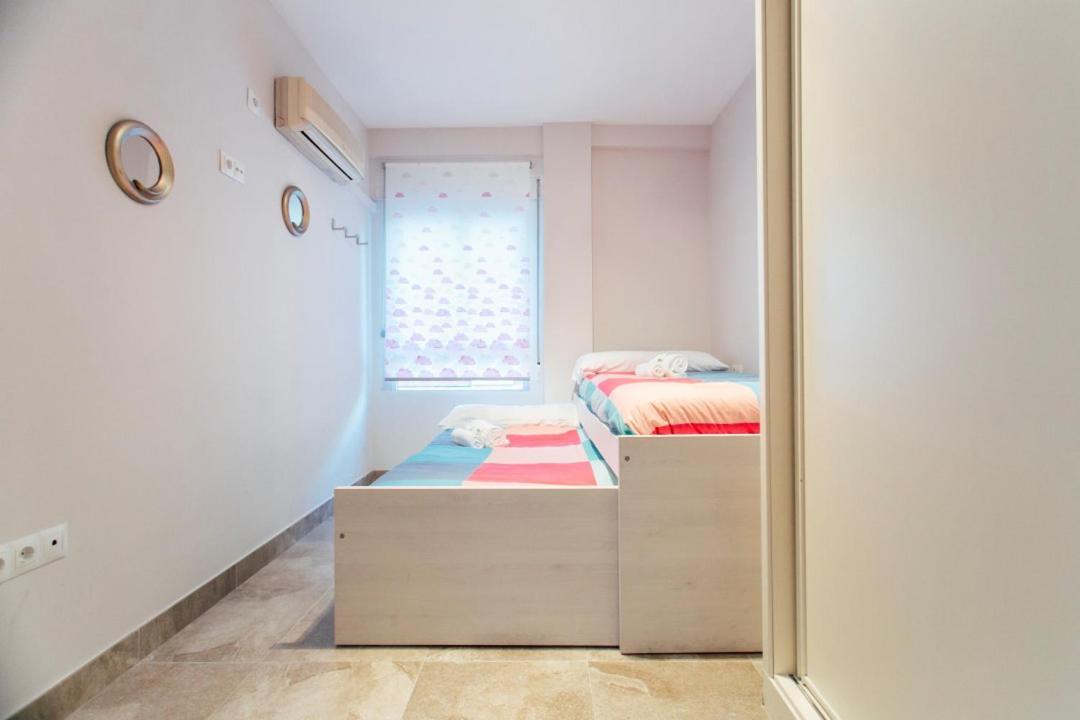 Wide And Diaphanous- 3bd 2bth- Alcazar Apartment *