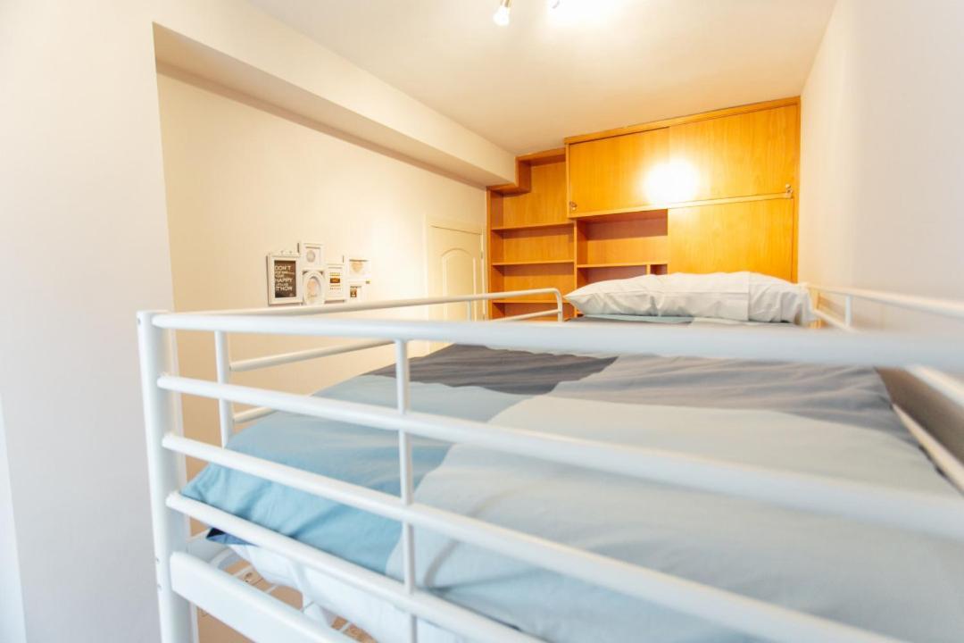 Wide And Diaphanous- 3bd 2bth- Alcazar *