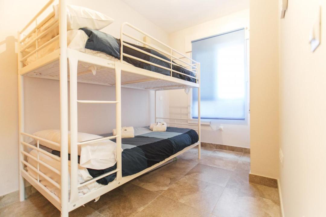 Wide And Diaphanous- 3bd 2bth- Alcazar Apartment *