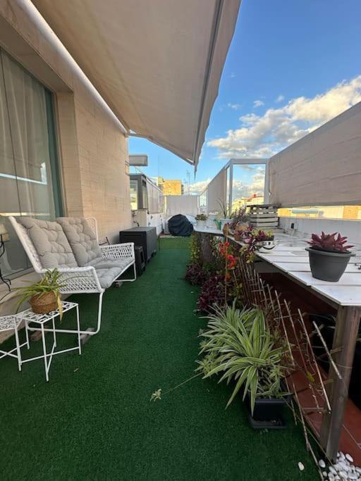 Atico Triana Con Terraza Apartment