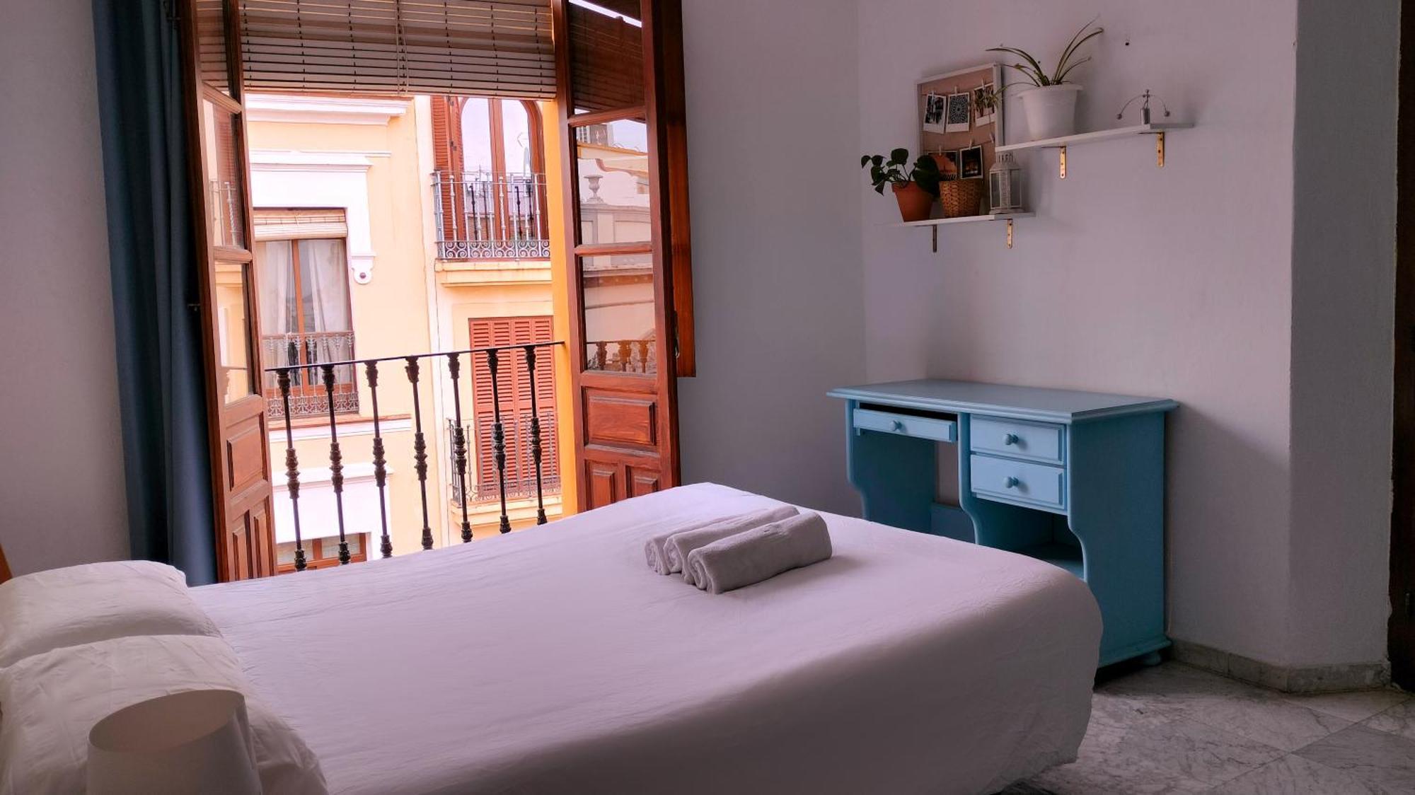 En Centro Con Vistas A La Plaza Alameda De Hercules - Hasta 6 Personas Apartment