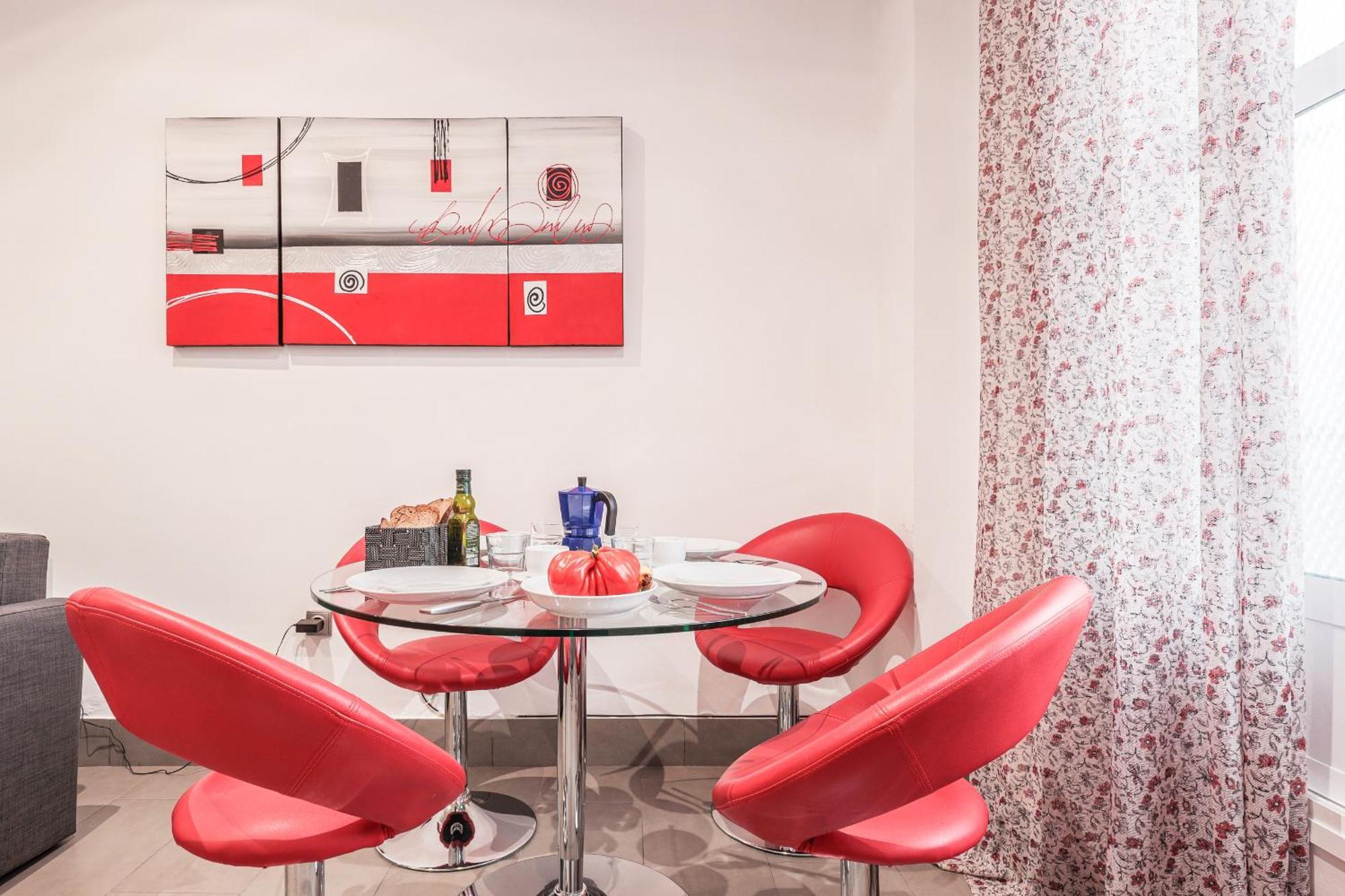 Apartment In Triana *