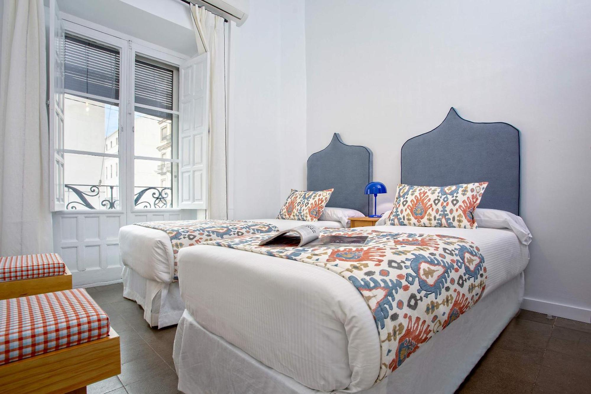 Genteel Almansa Ii Apartment