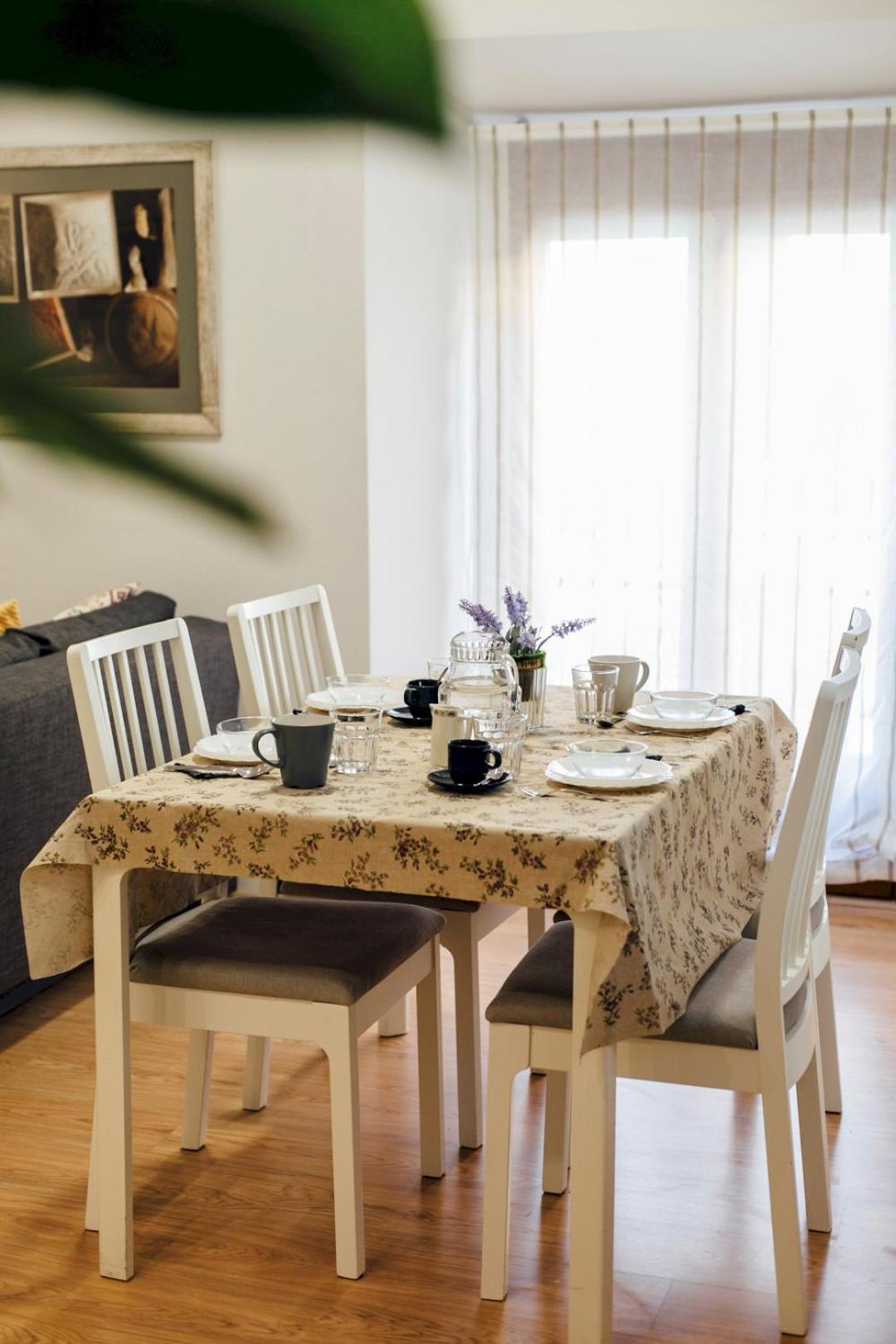Bright And Comfortable- 2d 2b- Conde De Torrejon Apartment