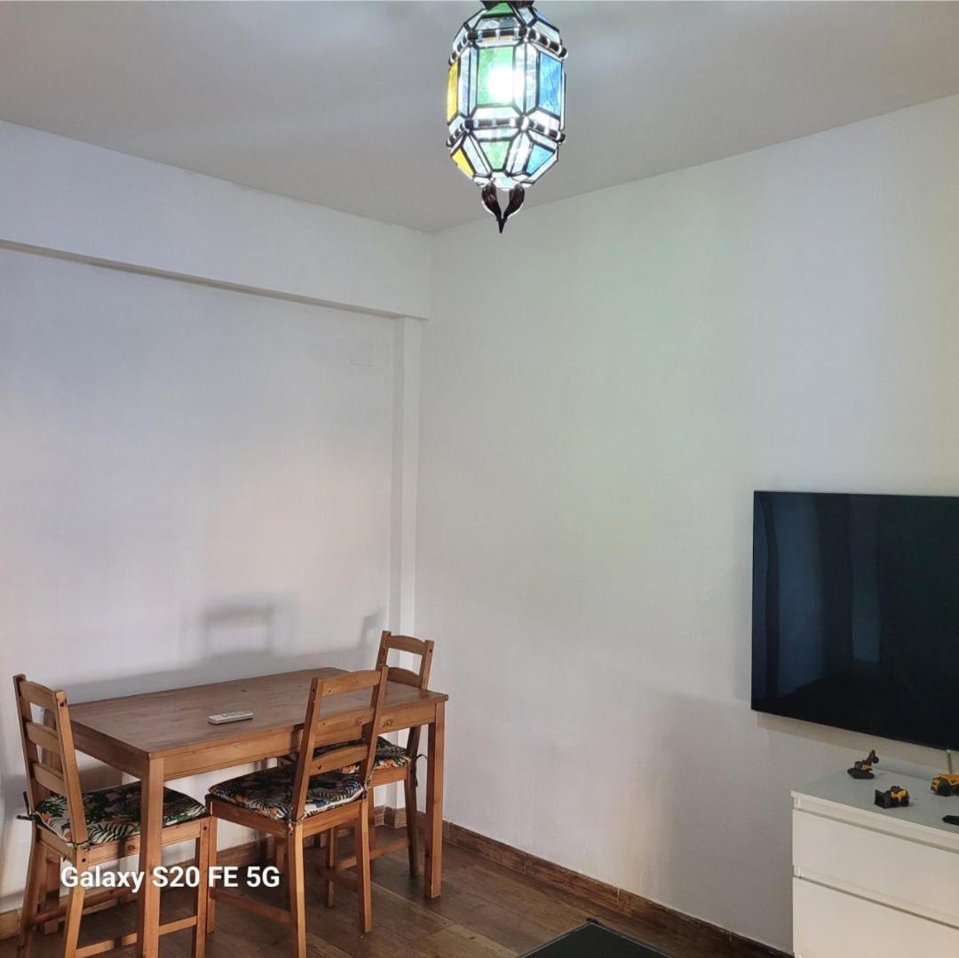 Dina's Place Apartment *
