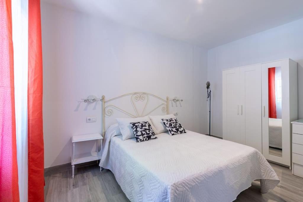 Apartment Deluxe Family Triana Seville