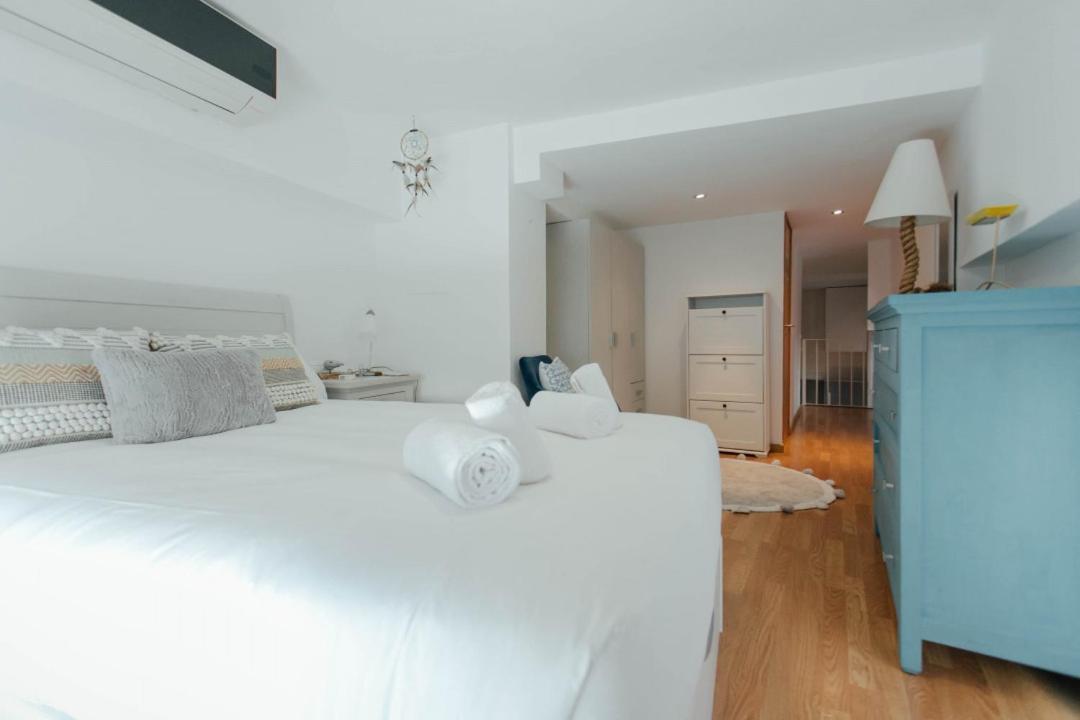 Cozy Next To The Alameda -2bdrm 1,5 Bath Apartment