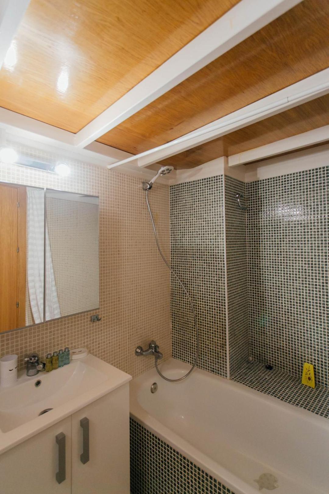 Apartment Cozy Next To The Alameda -2bdrm 1,5 Bath