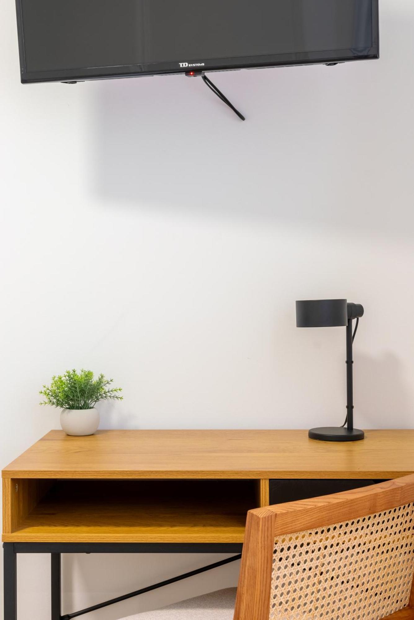 Diseno Y Comodidad En Bami Apartamento