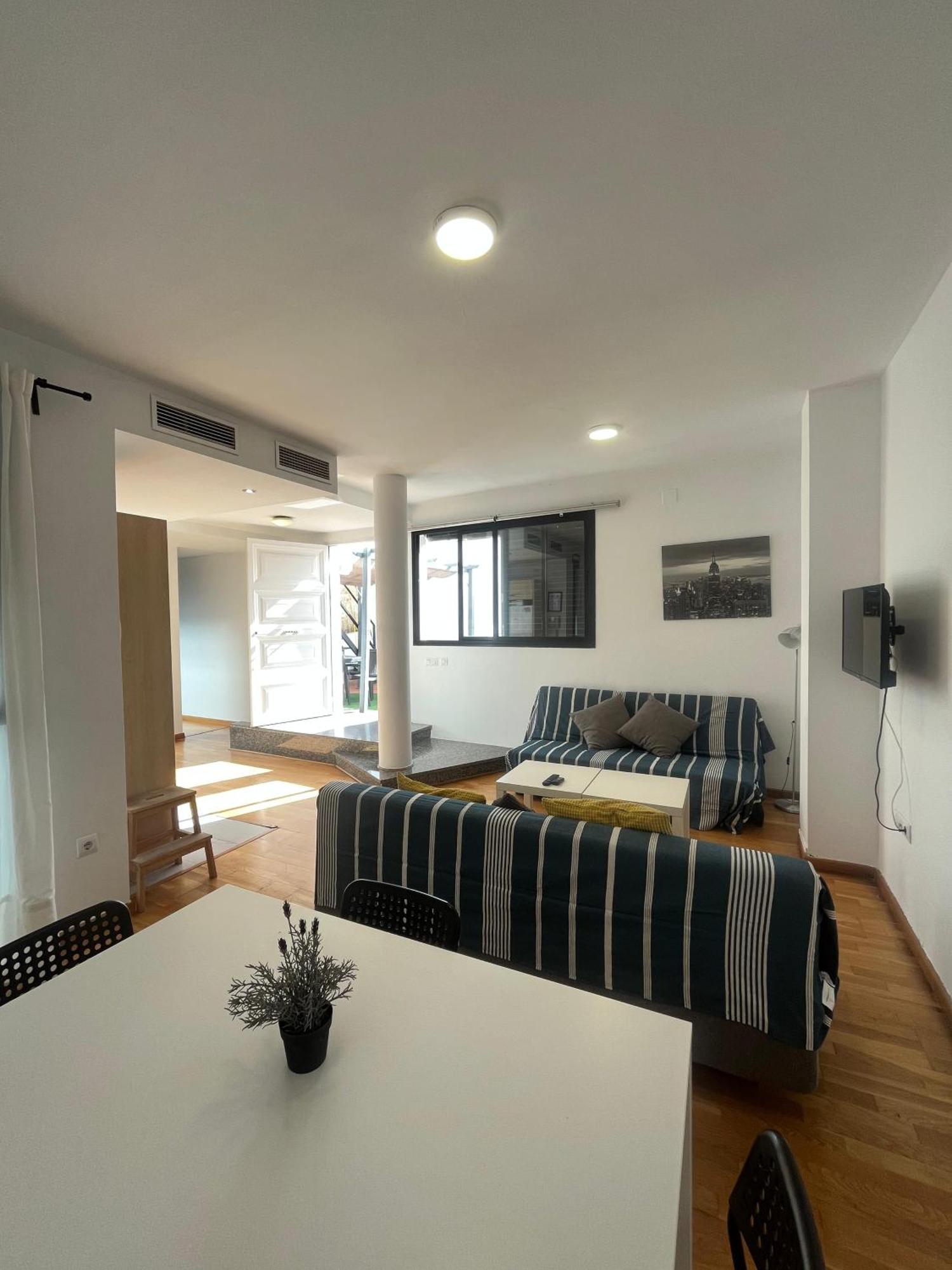 Atico Con Terraza Privada *