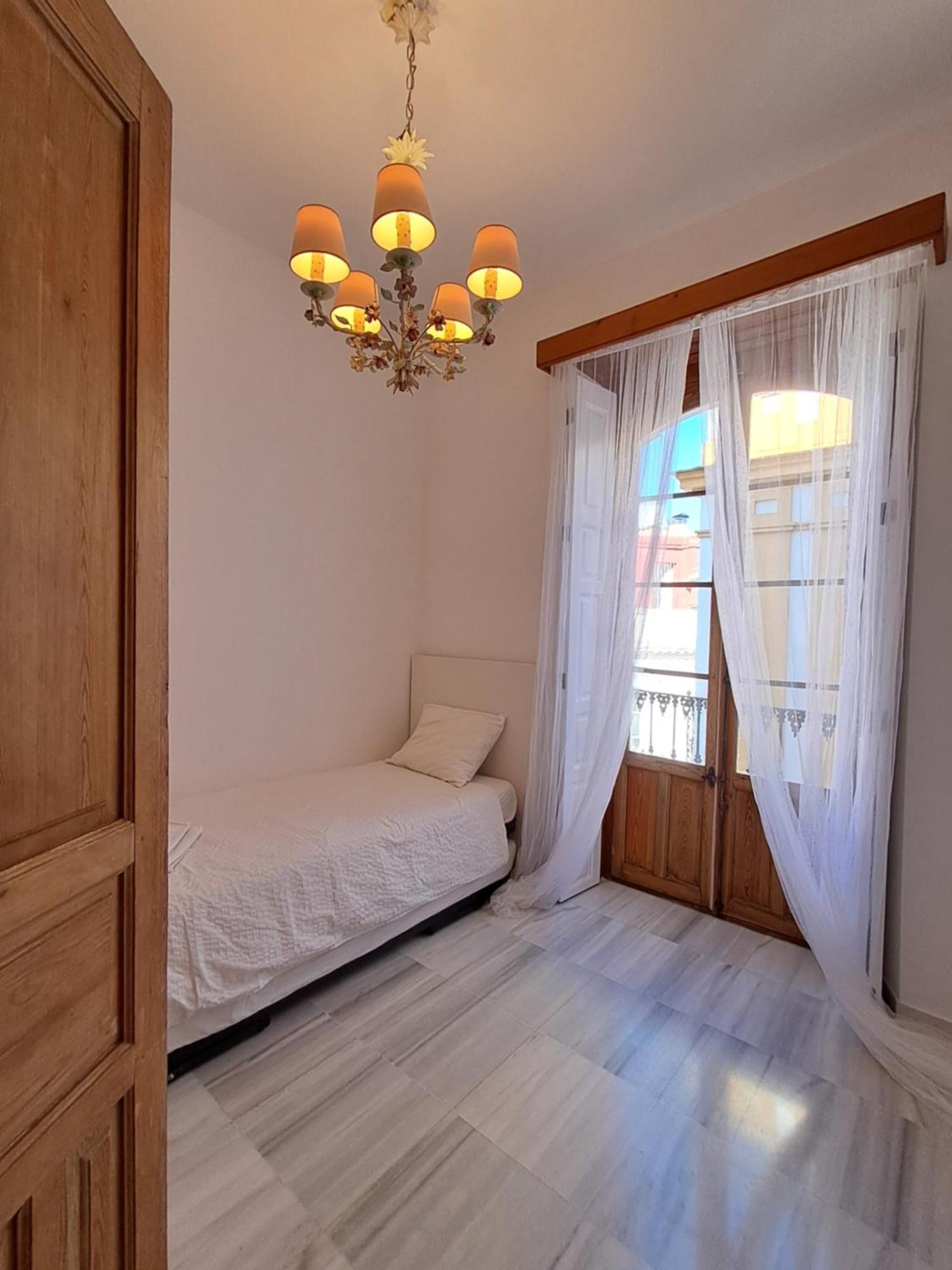Almirante Hoyos Apartment Seville