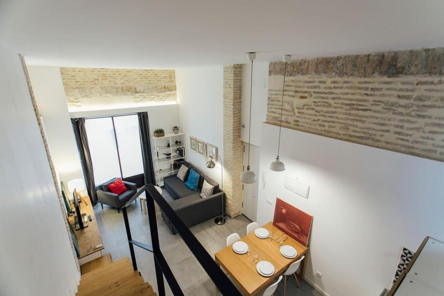 Apartment Amplio De Diseno Precioso De Estilo Sevillano En Pleno Centro *