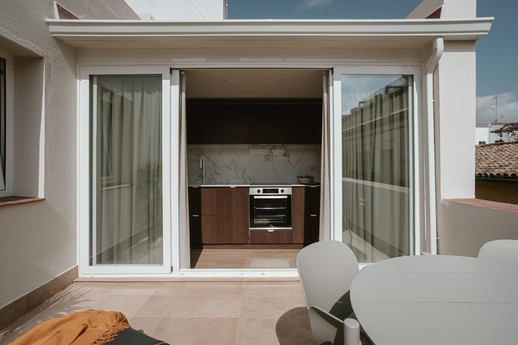 Apartment Brand New Penthouse -private Roof Terrace- Alameda