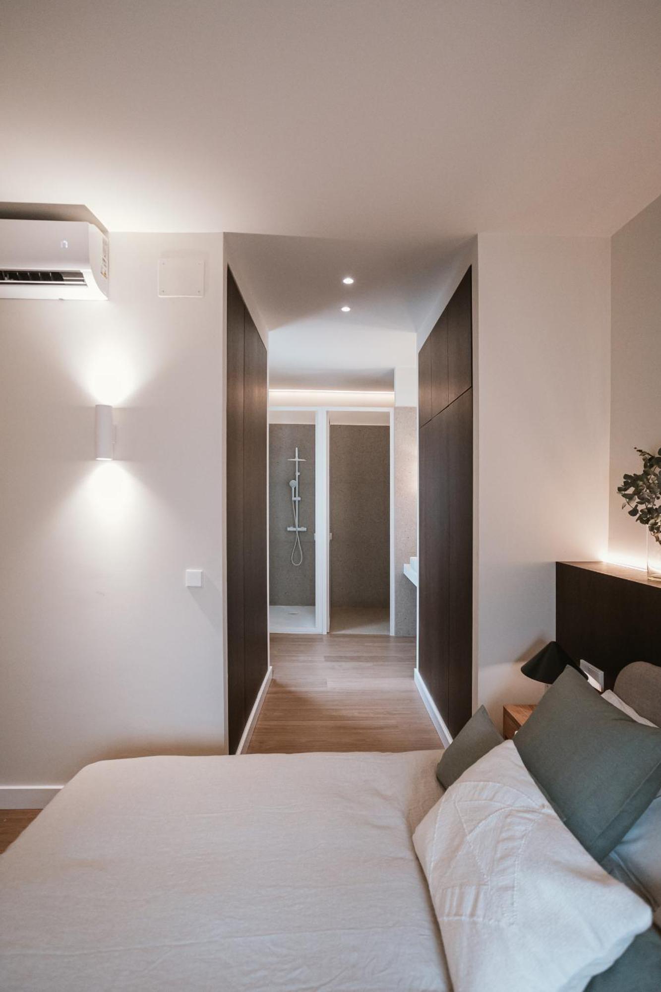 Brand New Penthouse -private Roof Terrace- Alameda Apartment *