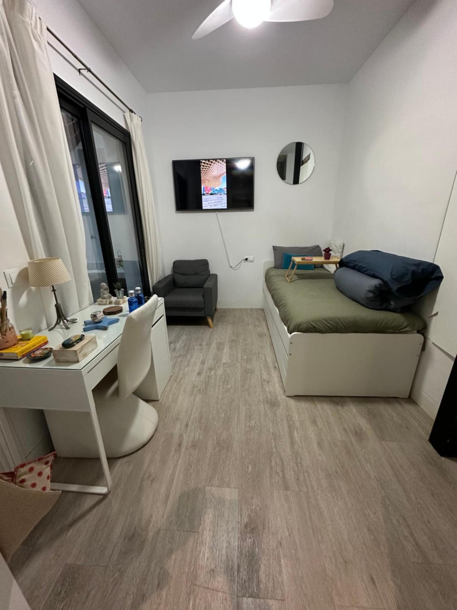 Homestay Casa Duque Compartida Familiar 2- Bano Propio Seville