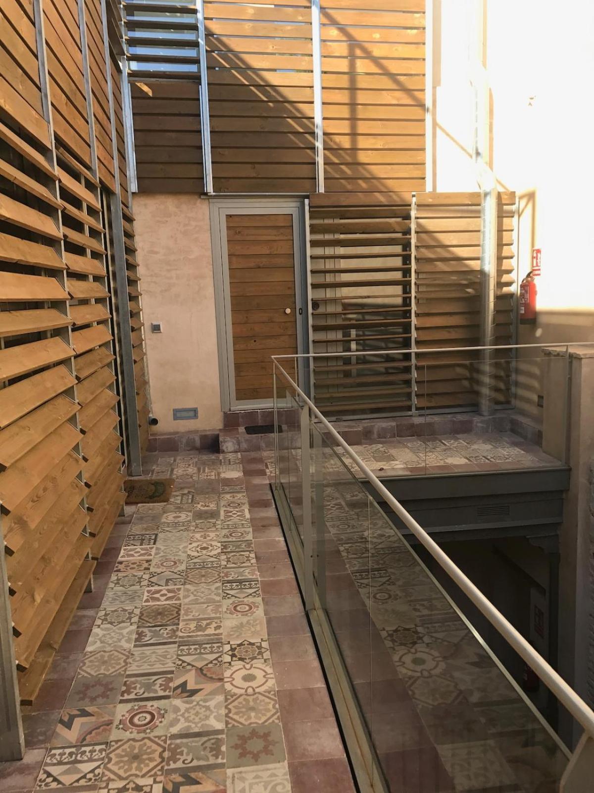 Beautiful Studio-appartment In Triana *