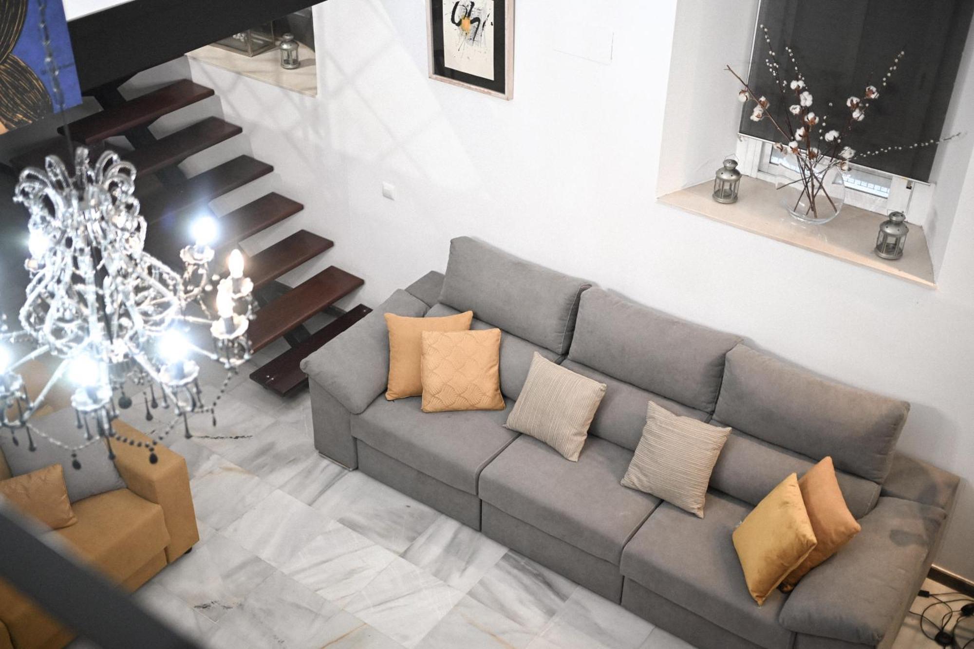 Apartment Duplex Proximo A Plaza De La Alameda *