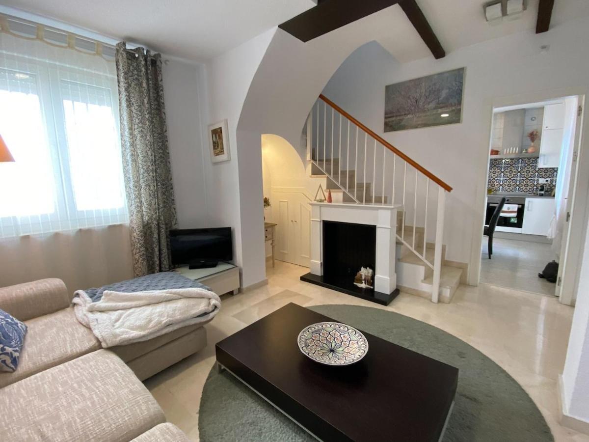 Apartment Beautiful In Triana, Sevillarooms