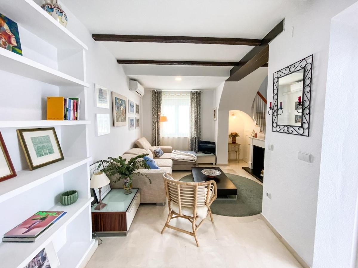 Apartment Beautiful In Triana, Sevillarooms