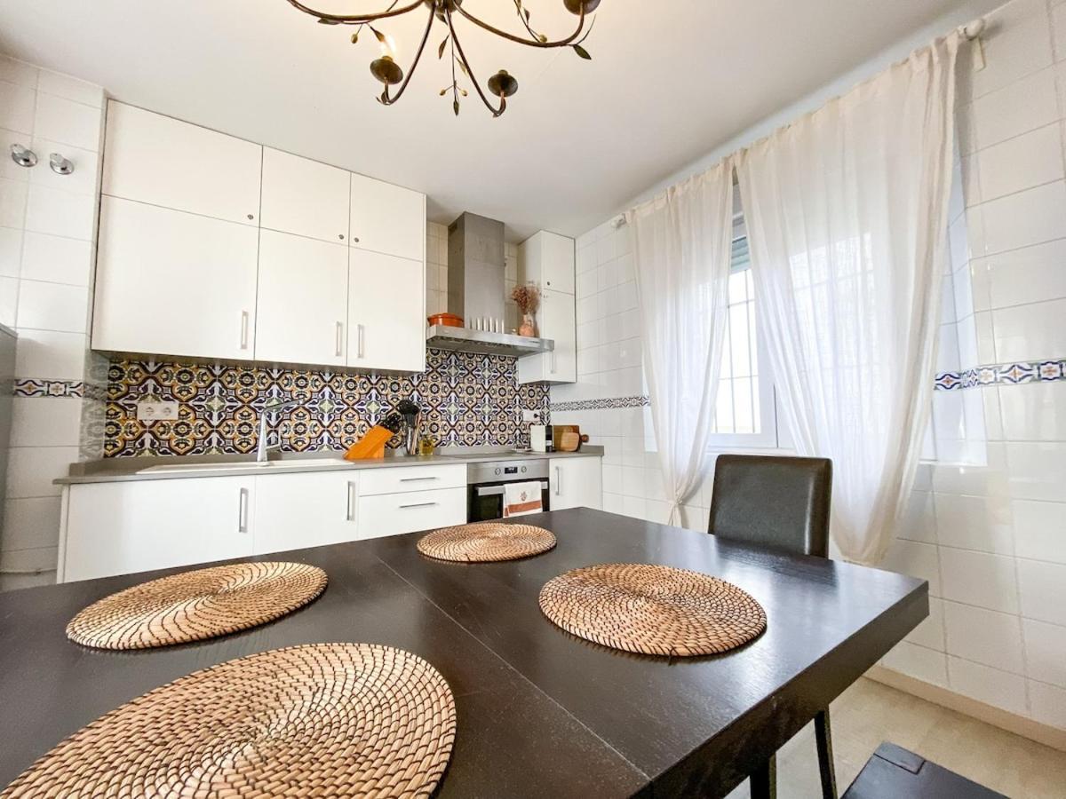 Beautiful In Triana, Sevillarooms Apartment