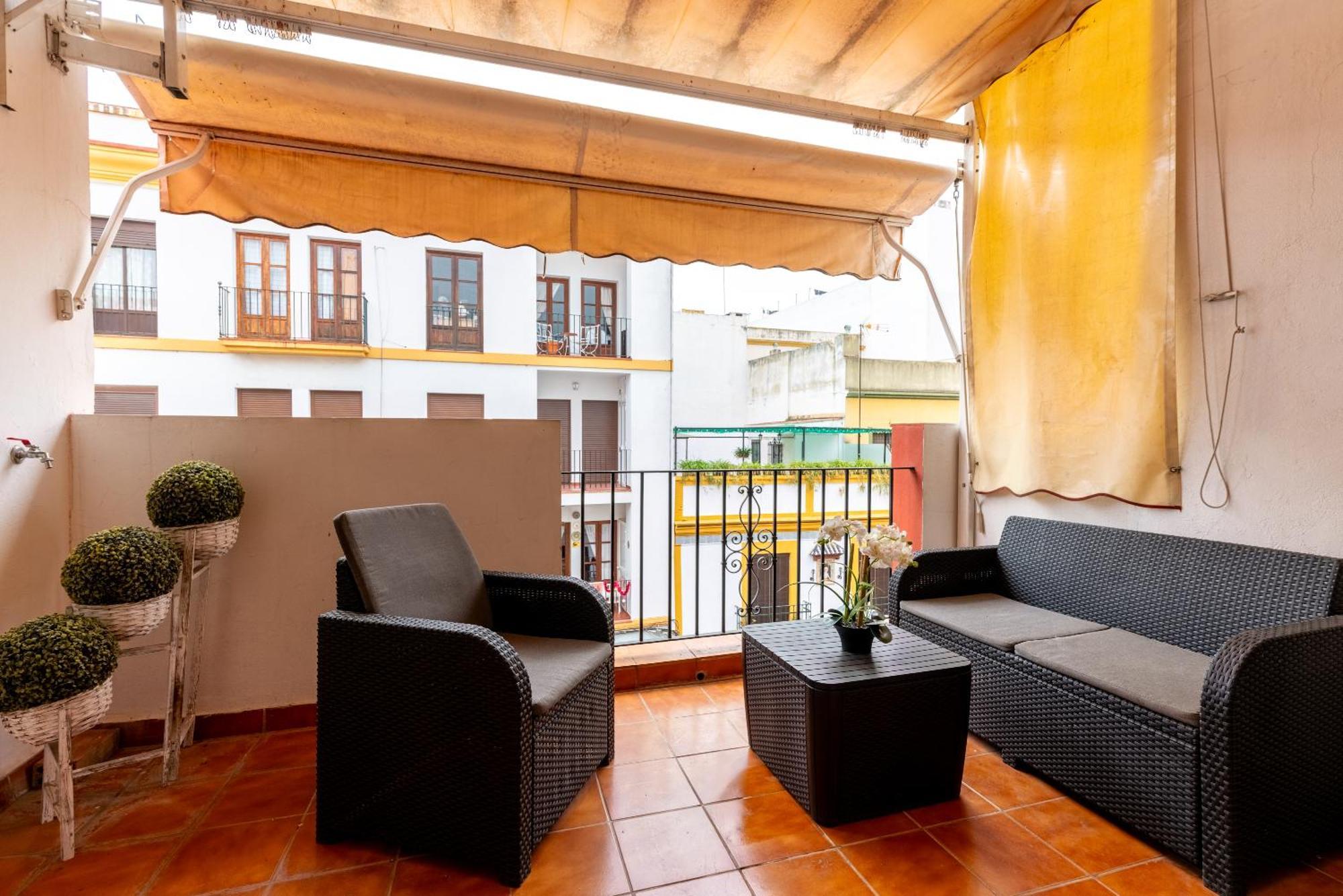Aoa Casa Triana Familiar Con Terraza * Seville