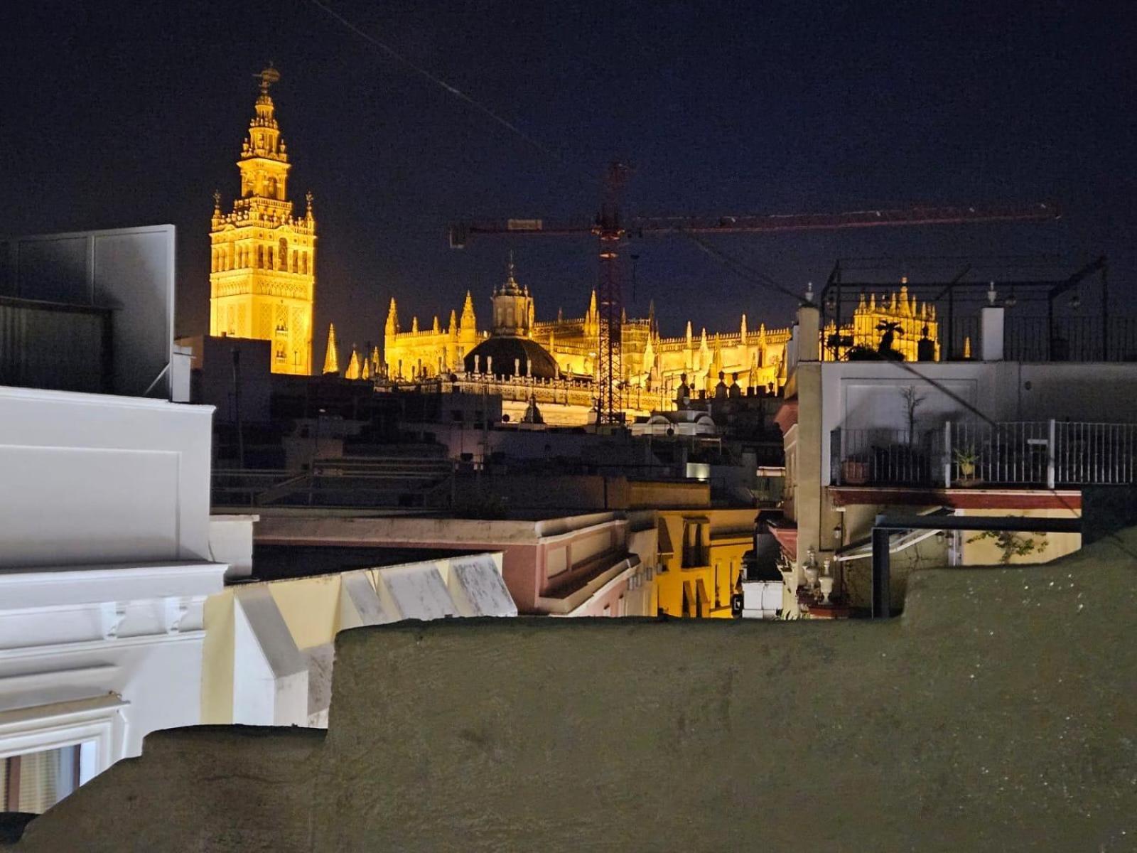 J2 With Cathedral Views From Terrace Seville