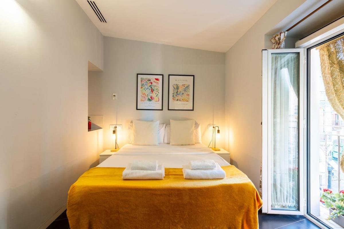 Apartment C2 With Terrace In The Arenal, Cathedral