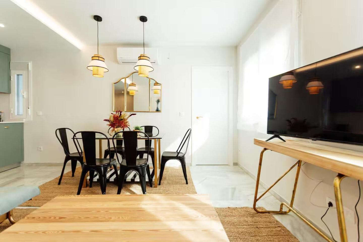Apartment Reformed And Comfy- 2bd 2bth- Arenal Seville