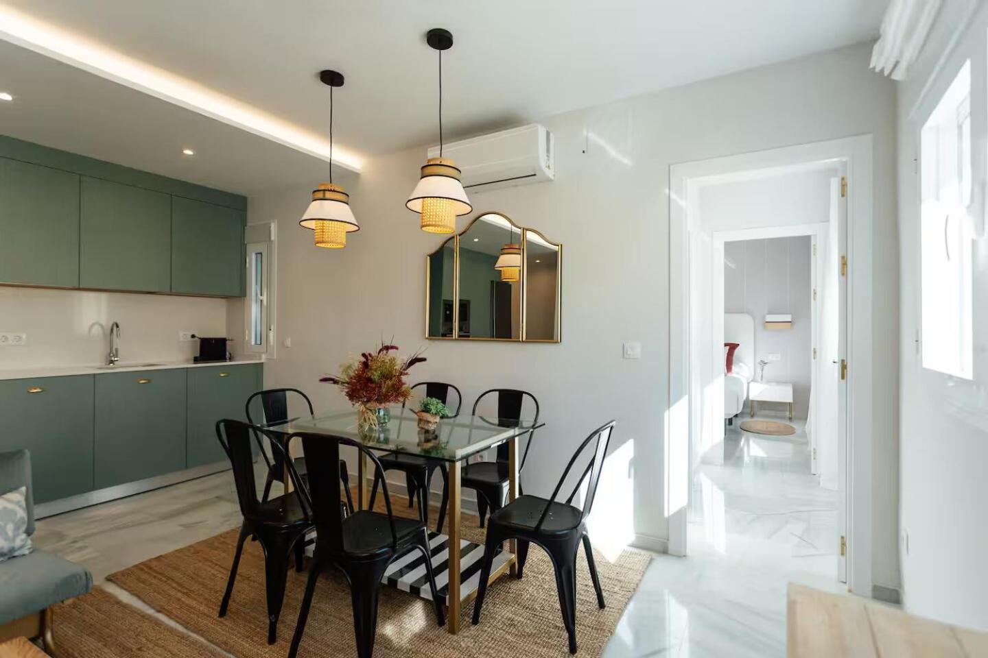 Apartment Reformed And Comfy- 2bd 2bth- Arenal Seville