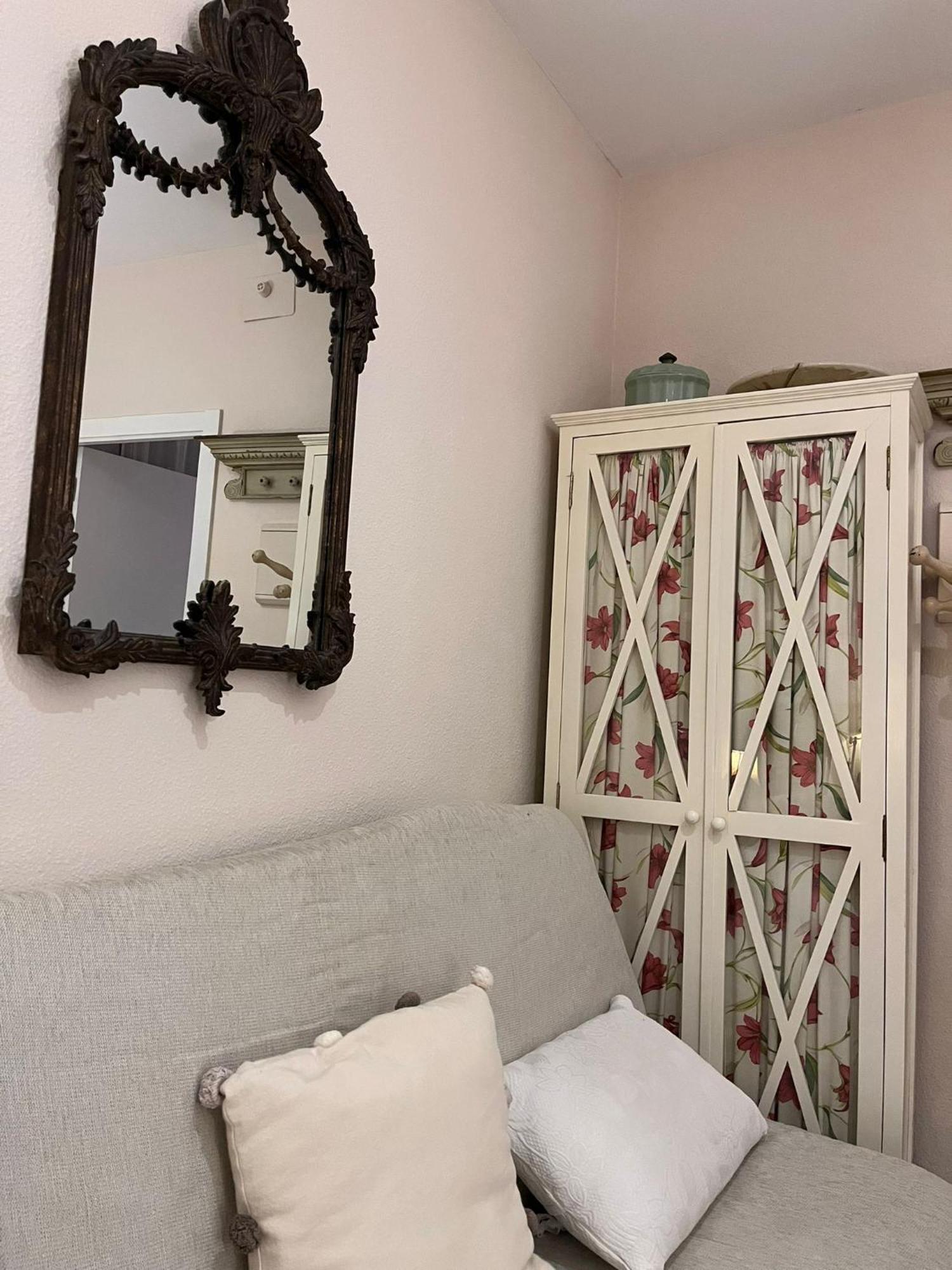 Con Encanto Muy Centrico En Pilatos Ideal Pareja Apartment *