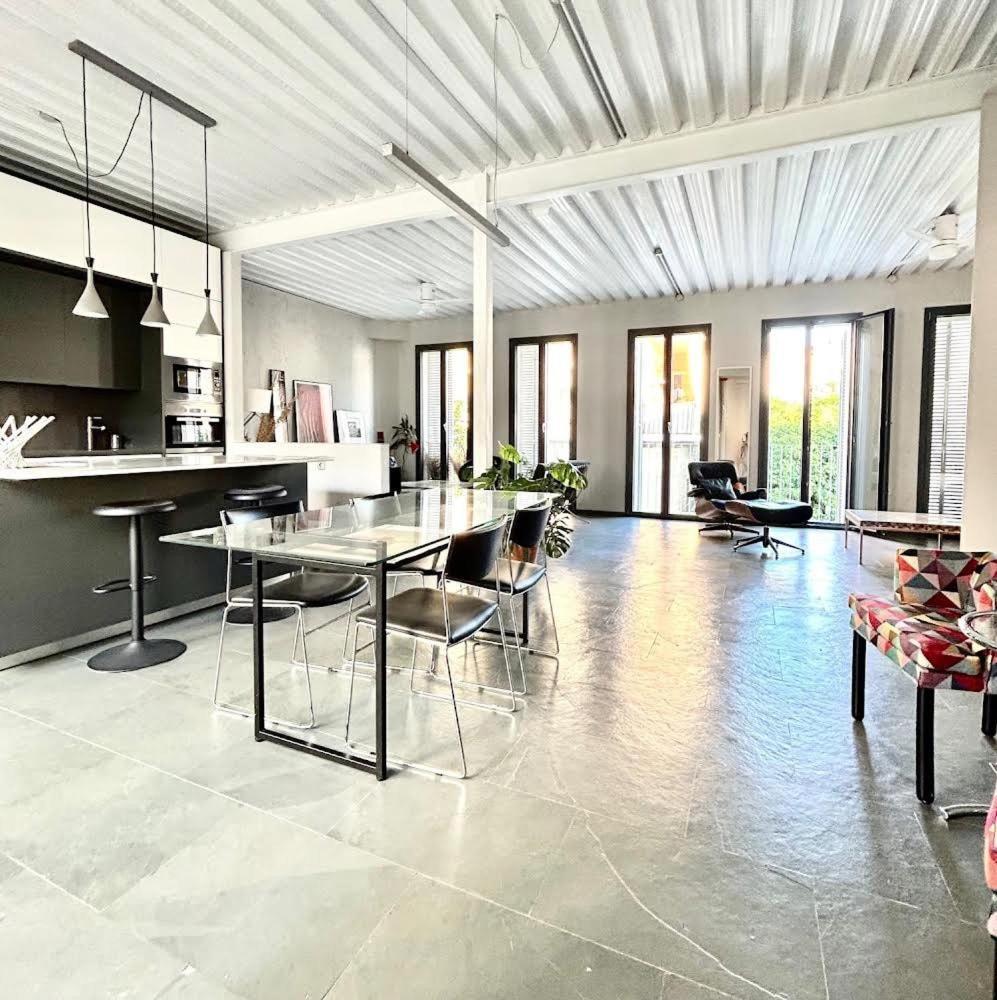Hispalis Design At Apartment Seville