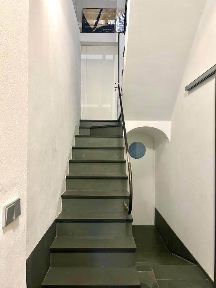 Hispalis Design At Apartment