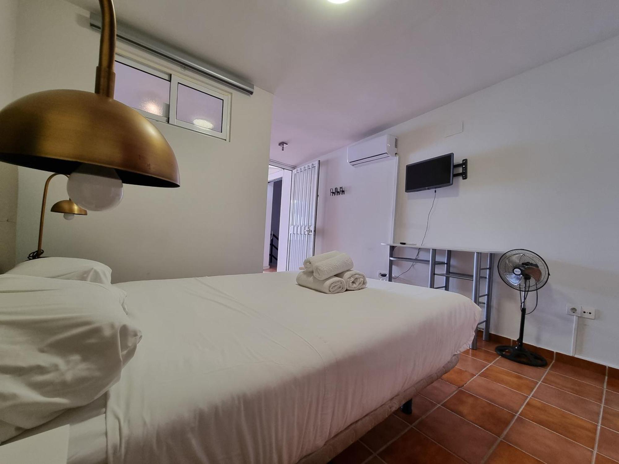 Aoa Atico Triana Private Terrace Apartment