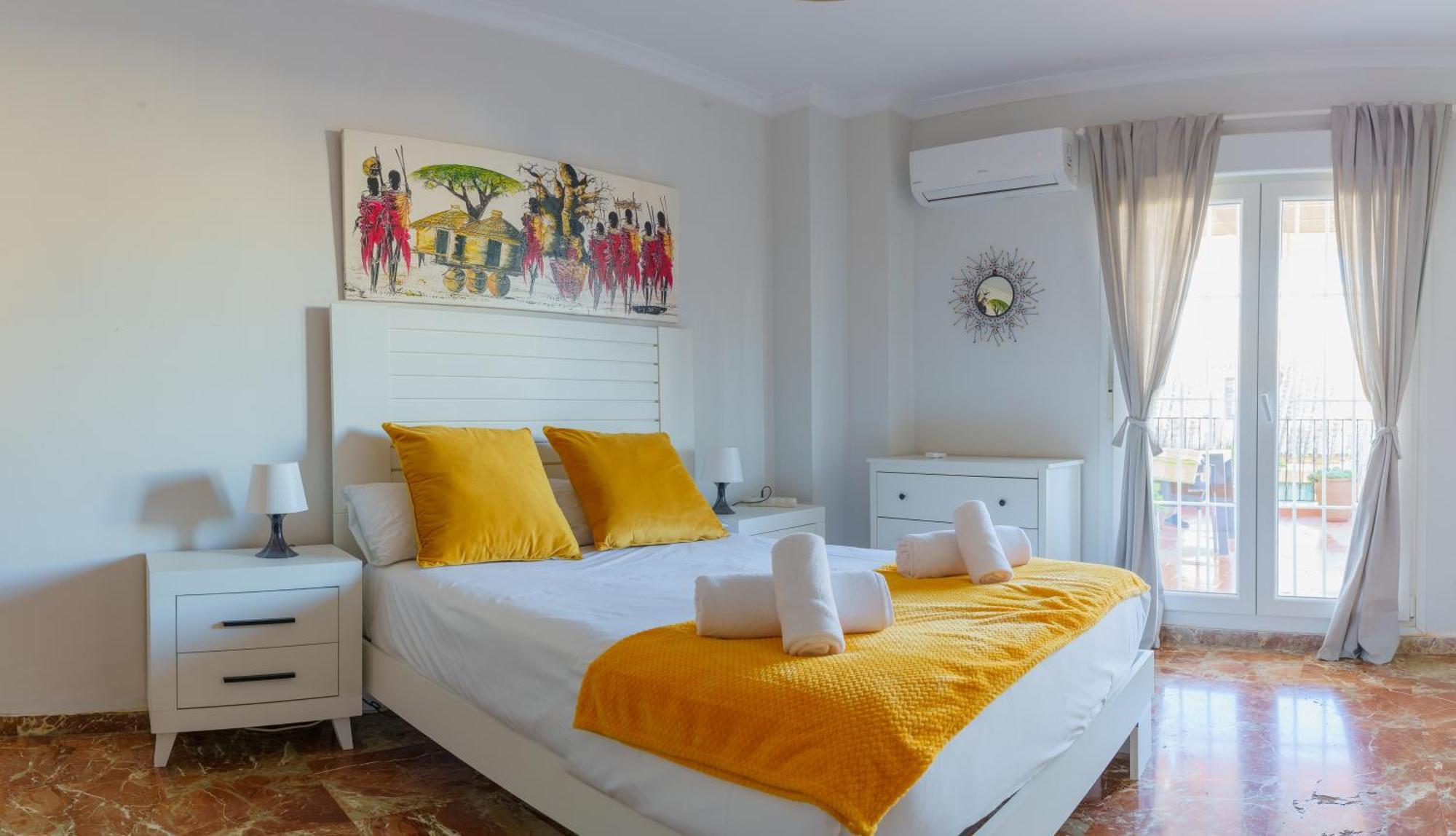 Atico Plaza Cristo De Burgos Apartamento Sevilla