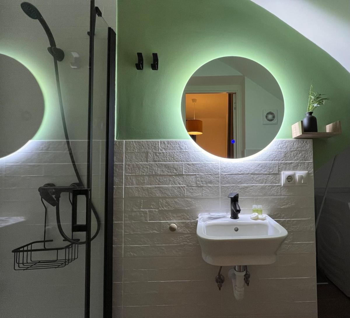 Alhondiga Luxury Apartment *