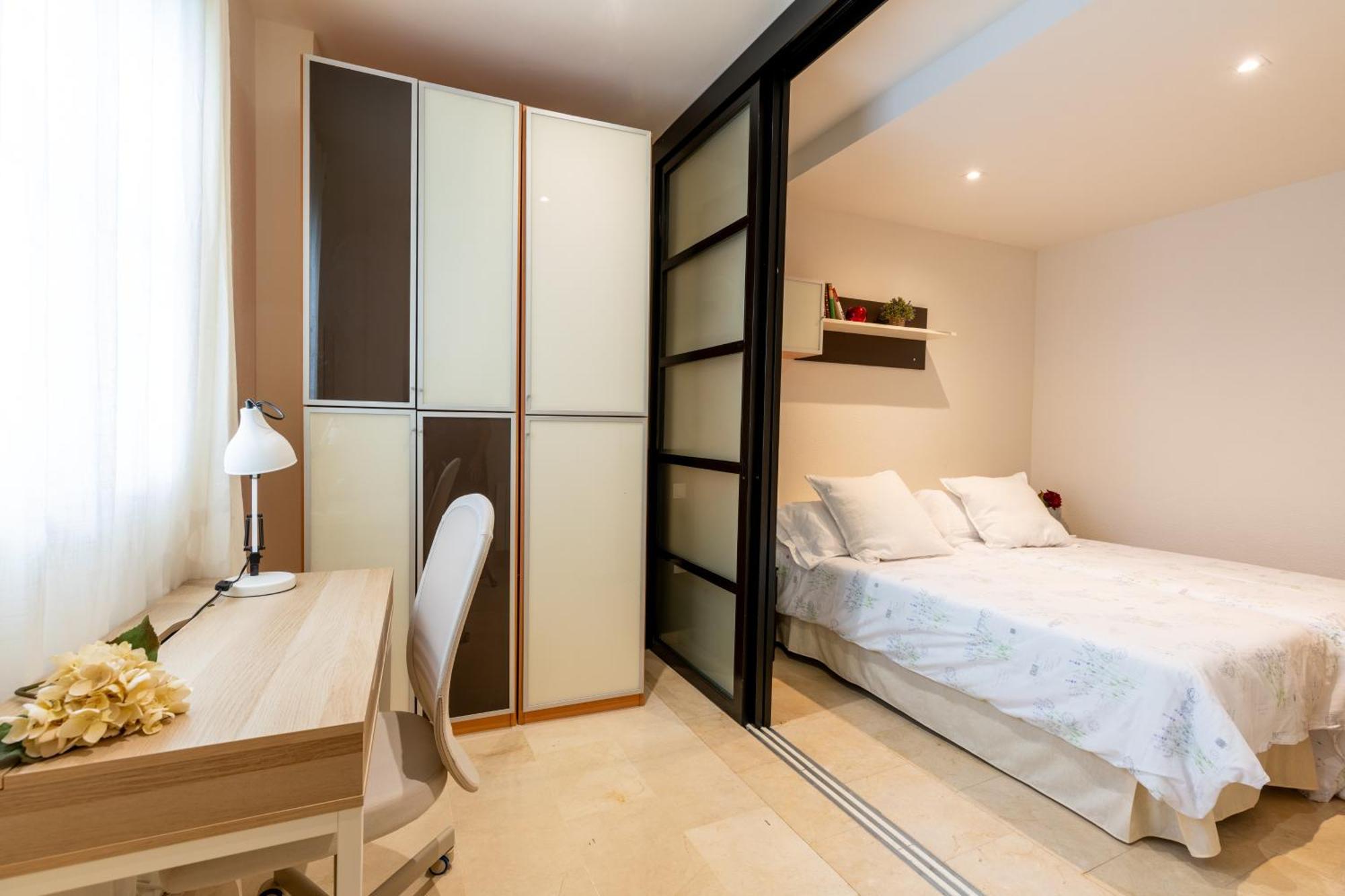 Apartamento Cn2 2bd 2bth Con Piscina Y Aparcamiento Excelente Ubicacion Sevilla