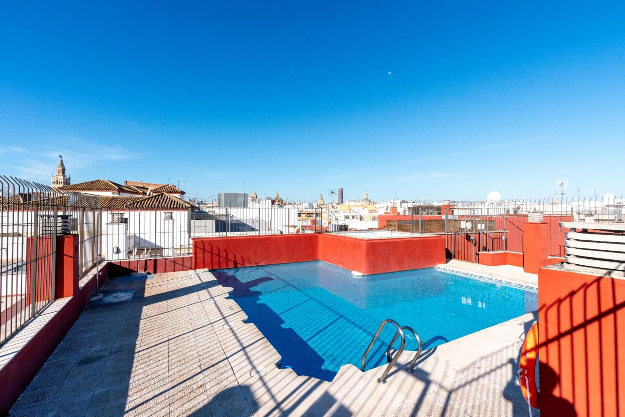 Cn2 2bd 2bth Con Piscina Y Aparcamiento Excelente Ubicacion Apartamento Sevilla