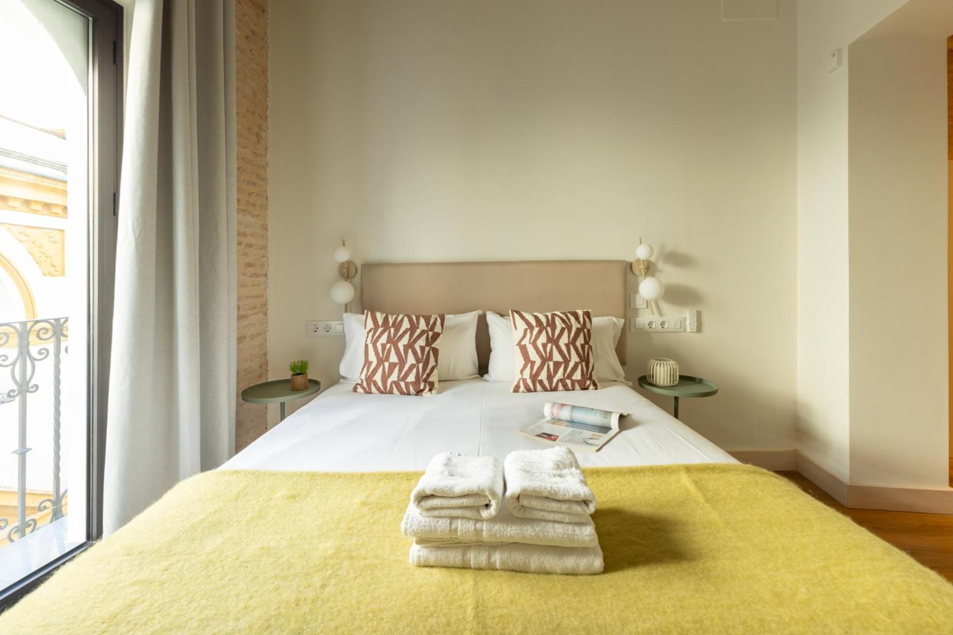 Duplex Con Terraza Privada Y Vistas A La Catedral * Seville