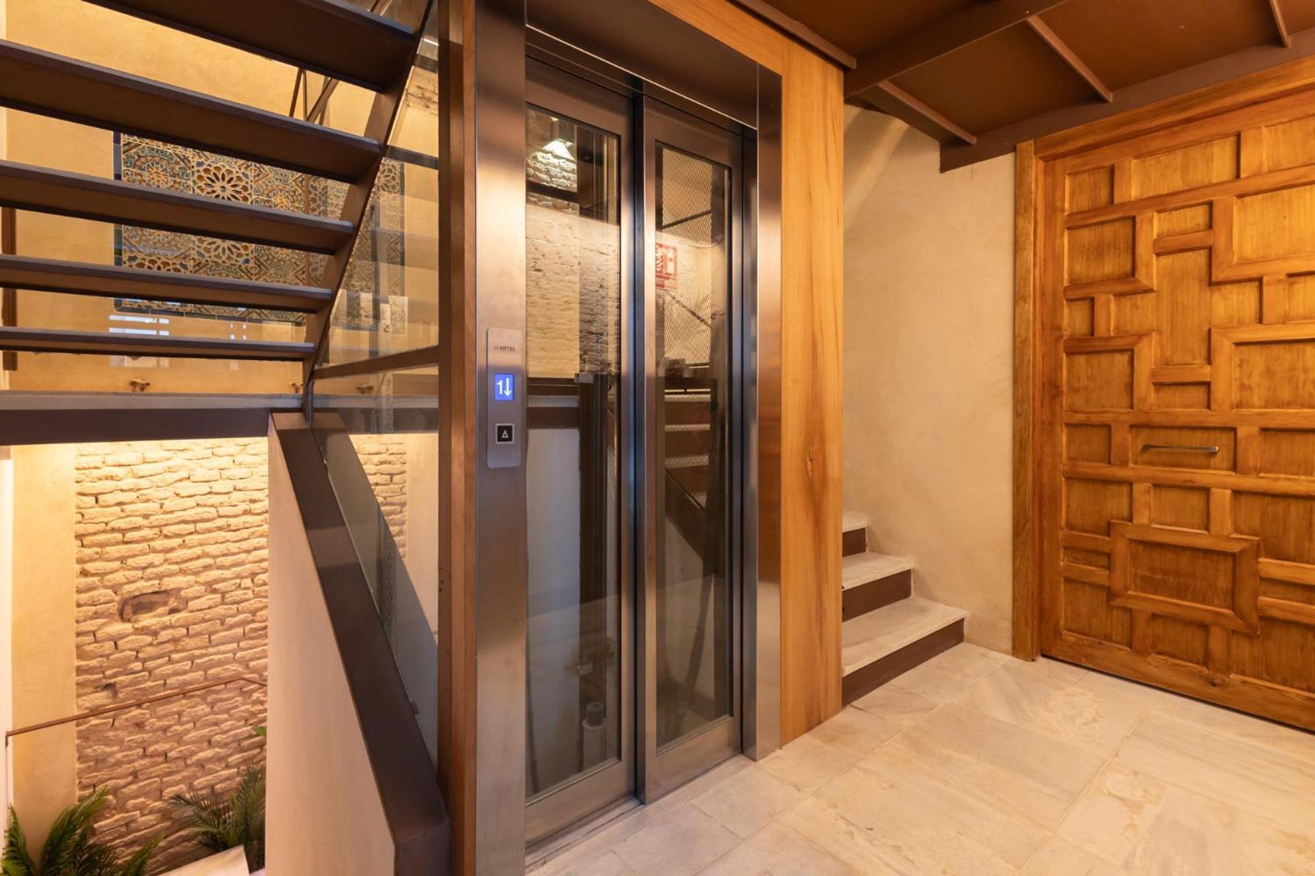 Duplex Con Terraza Privada Y Vistas A La Catedral Apartment Seville