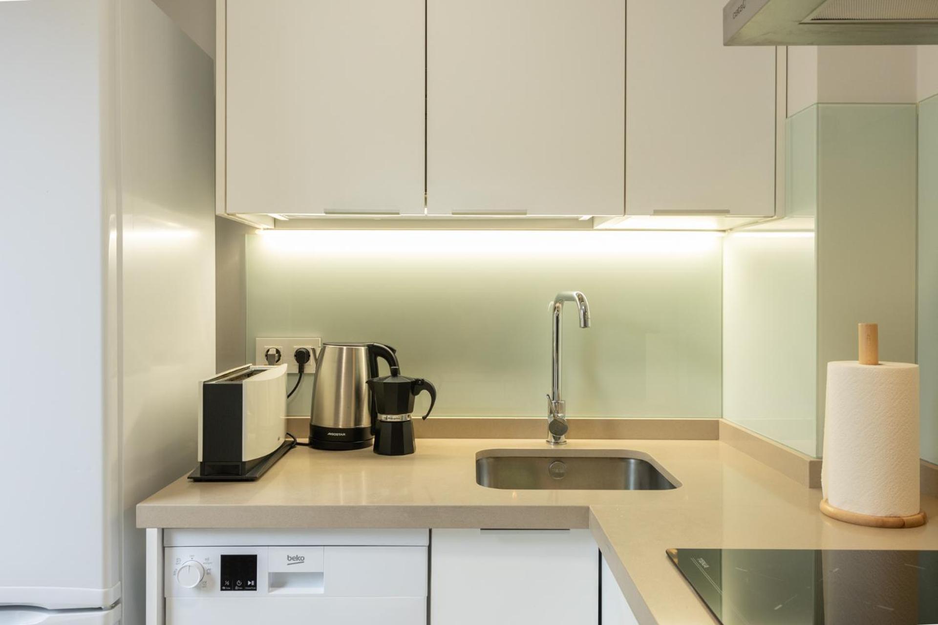 Charming With Private Patio At Plaza De Espana By Cityzen Apartment *