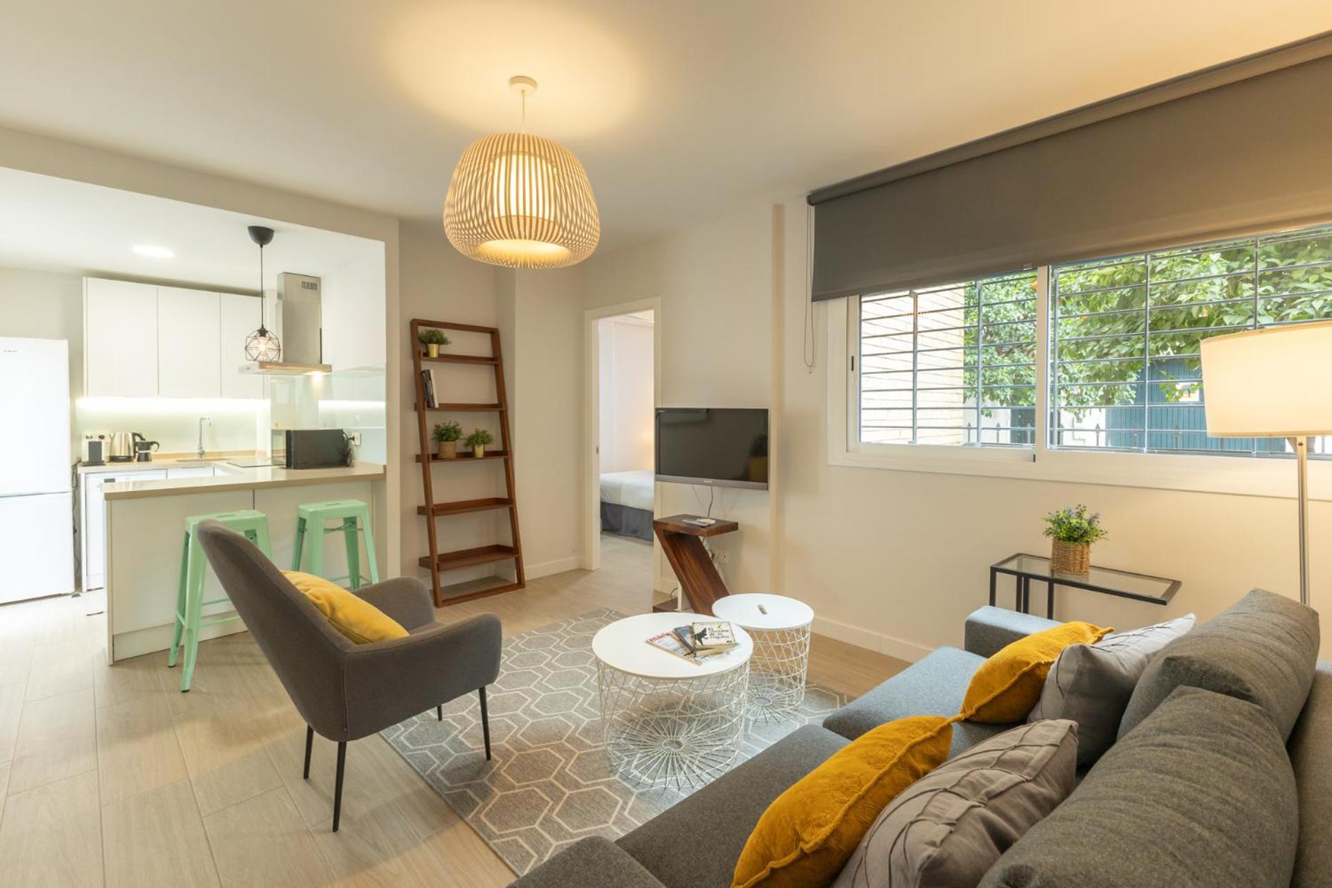 Apartment Charming With Private Patio At Plaza De Espana By Cityzen Seville