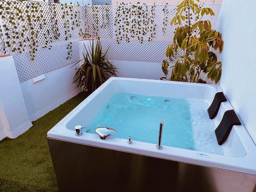 Con Terraza Y Jacuzzi Privado Centro * Seville