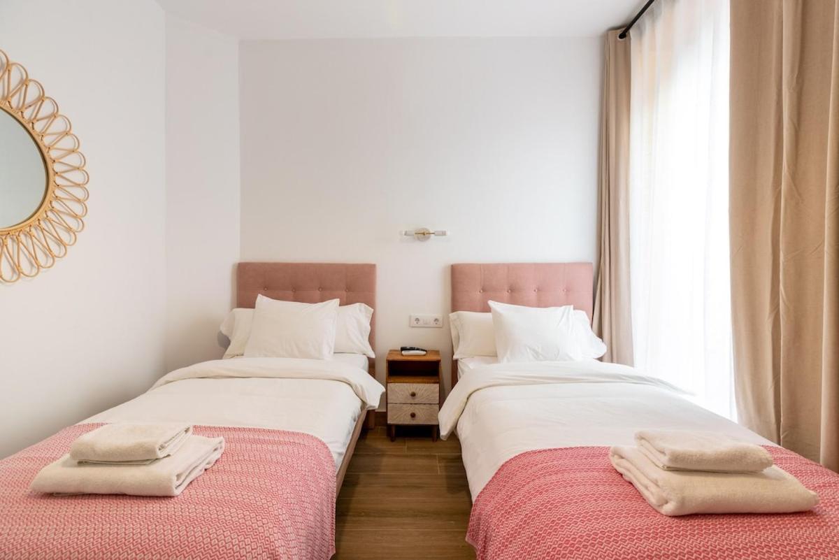 Aurora Nueva Casa Maestranza Catedral Parking Apartment Seville